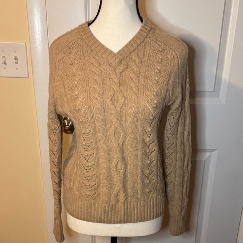 Estheme studio cashmere women’s camel XS cable knit V-neck pullover sweater